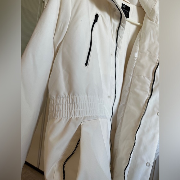Women's White Snowsport Jacket - All in Motion - NWT - size XL - Picture 2 of 6